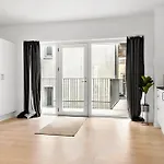 Beautiful Center W Balcony 아파트 오르후스