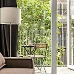 Apartment Beautiful Center W Balcony Århus